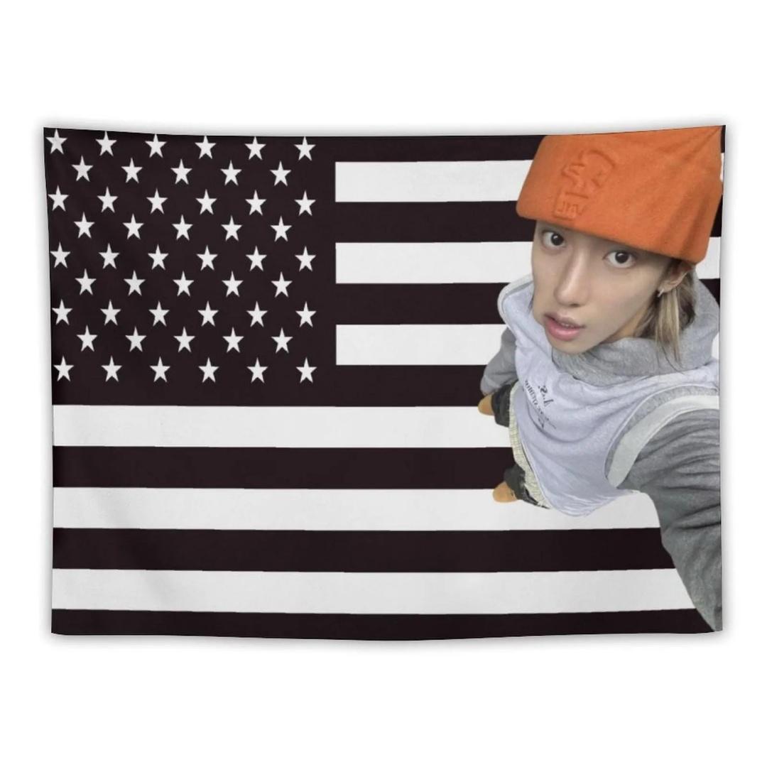 

Настенный флаг Woojin На заказ Гобелен с фото Woojin Минималистичный Декор комнаты K-pop айдола Подарок K-pop мерч Тур айдола 74x94cm(29x37in)