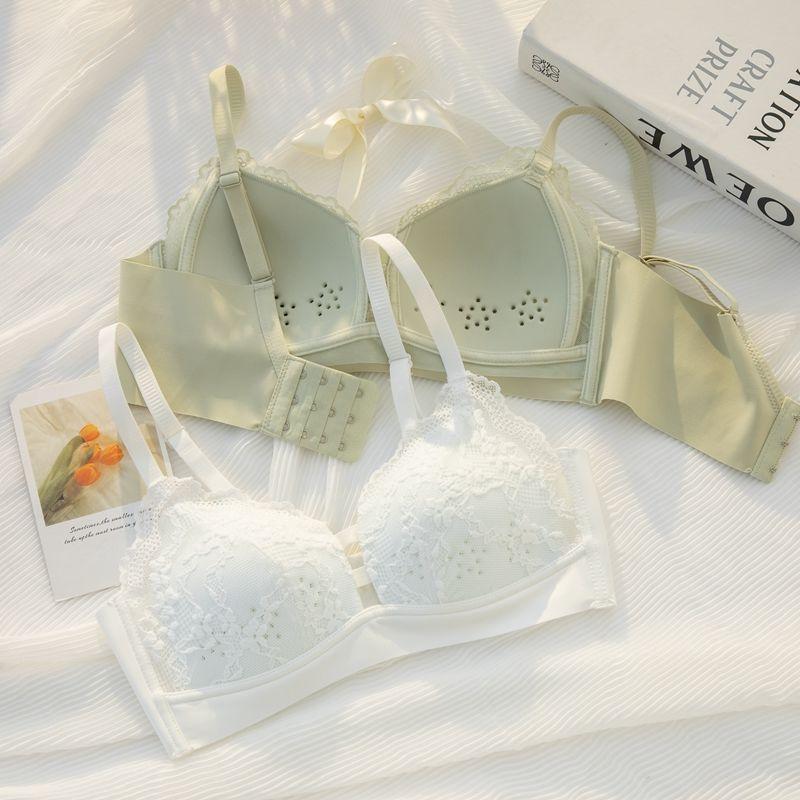 Thin in summer, big breasts show small breasts, gather and close secondary breasts, anti-sagging bra, no steel ring, large size bra set.