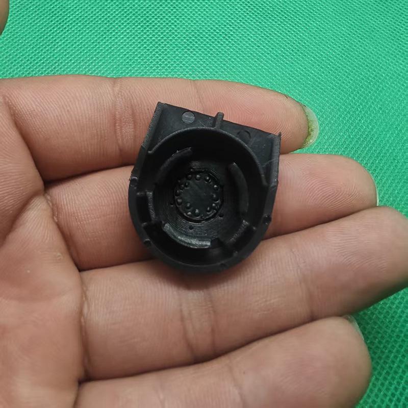 

Toyota Corolla/Altis/Camry Wiper Arm Screw Cap (Part #852920F010)