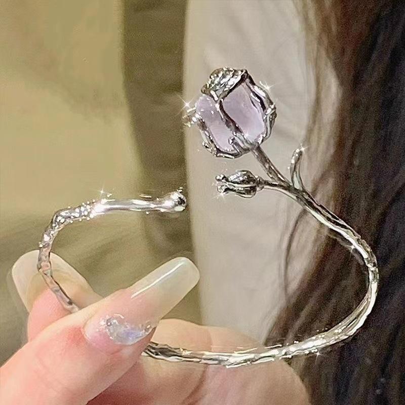Personalized versatile hollow rose flower opening bracelet women's fashion niche bracelet simple cold wind bracelet