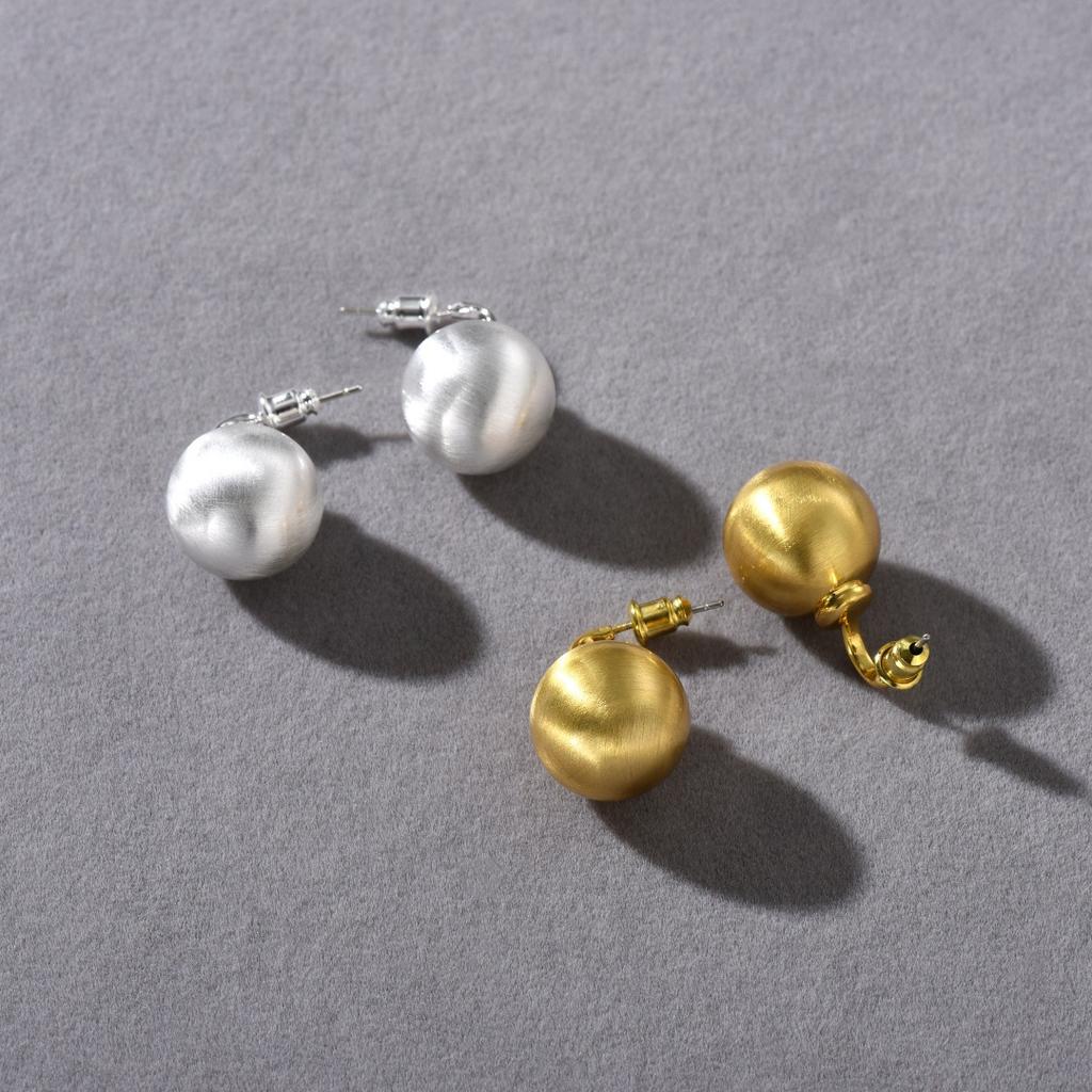 Original Design Metal Brushed Matte Ball Earrings S925 Silver Needle Commuting Essential Simple Versatile Stud Earrings