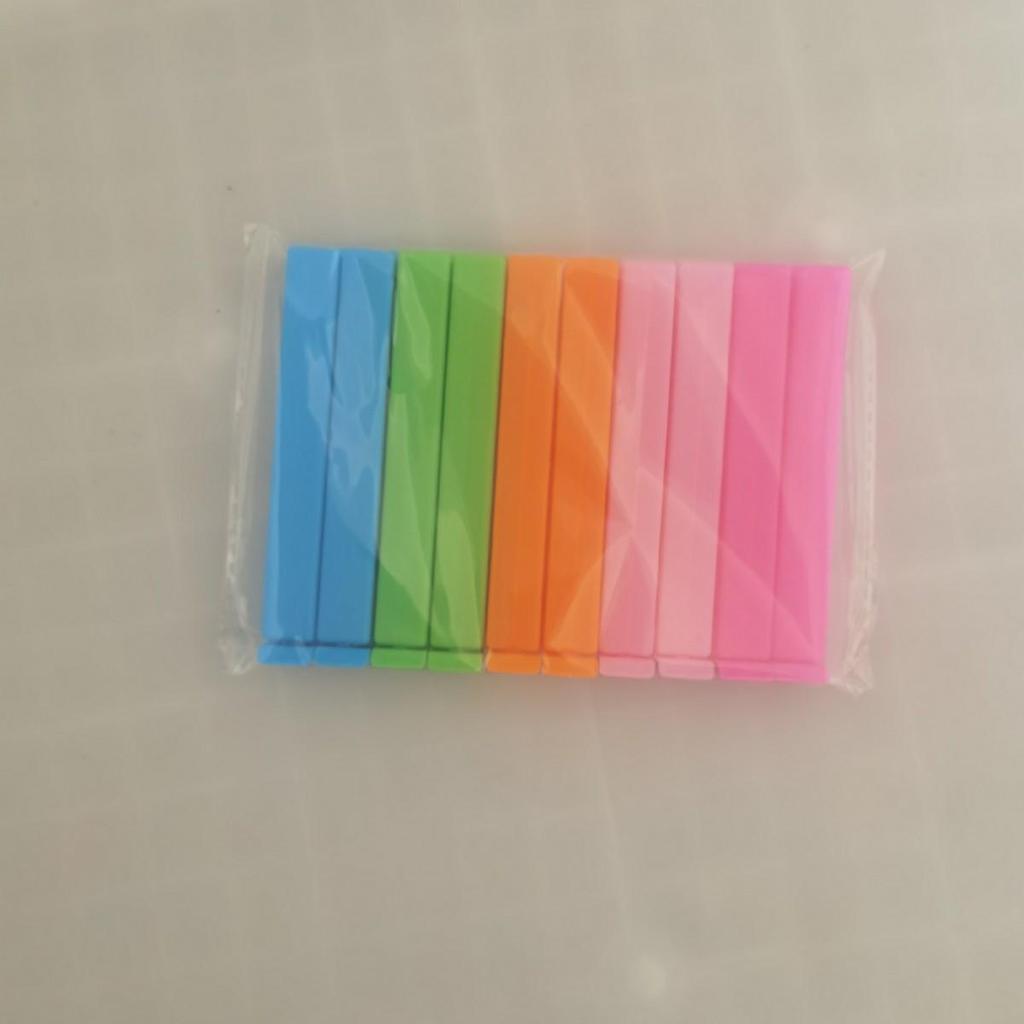 12-Piece Kitchen Sealing Clip Set: Large, Medium, Small Sizes for Tea and Food Bags