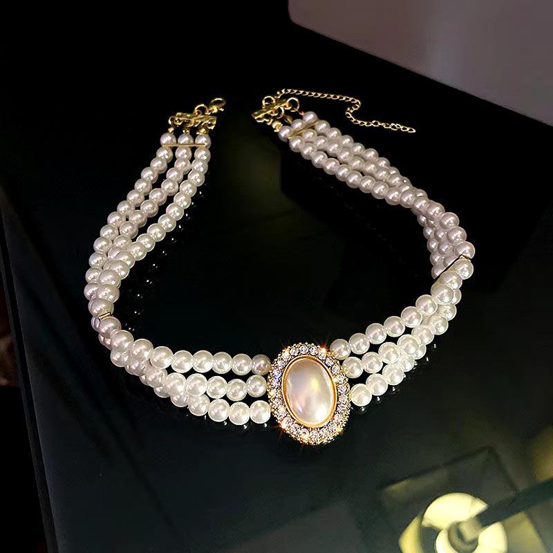 Retro Etnický Perlový a Diamantový Náhrdelník na Klíční Kost