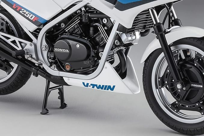 Hasegawa Motorcycle Series Honda VT250F Plastic Model Kit BK14 1/12 (MC08) (1984)