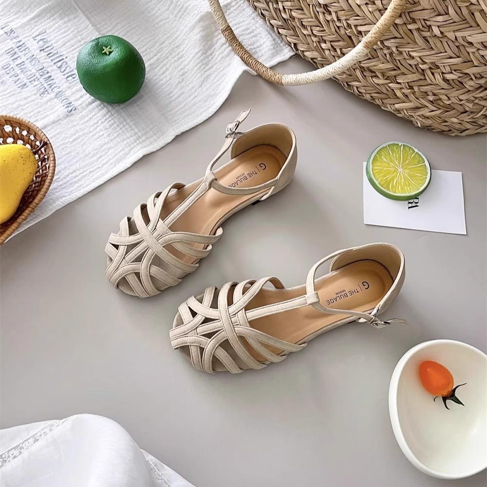 fanGui~ Retro flat-soled Roman sandals for women's outer wear 2025 summer new hollow-woven T-shaped casual women's shoes