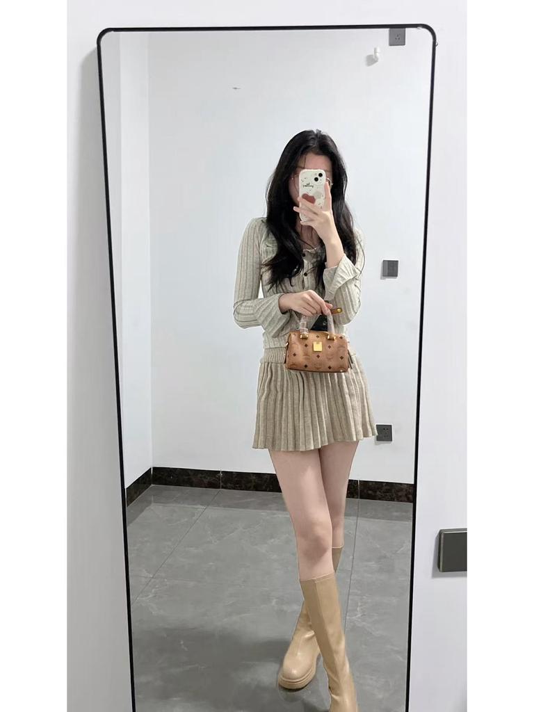 Women's 2024 Autumn/Winter Genuine Leather Boston Pillow Bag: Versatile Luxury Shoulder, Hand, and Crossbody Small Bag