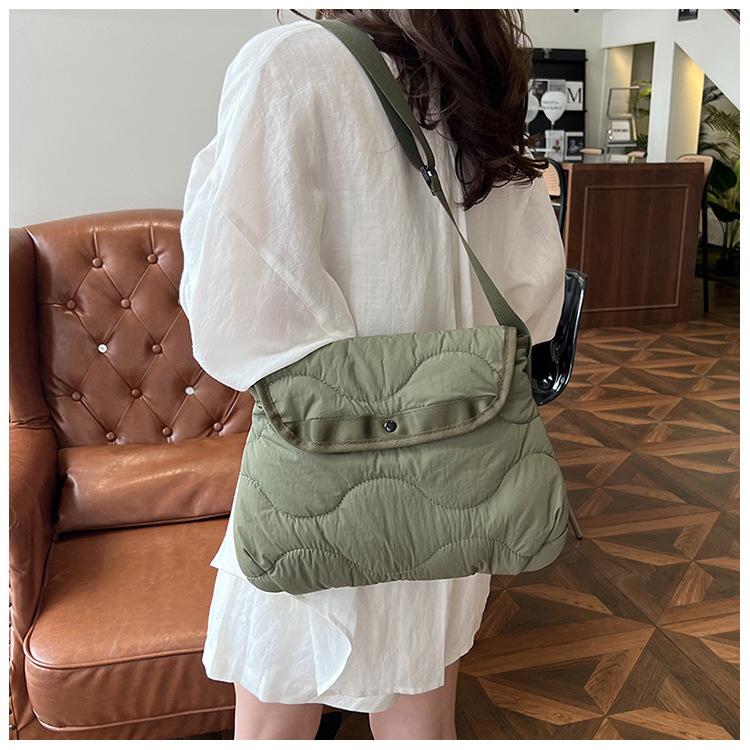 Koreansk ny diamantnylonväska, moderiktig och med stor kapacitet