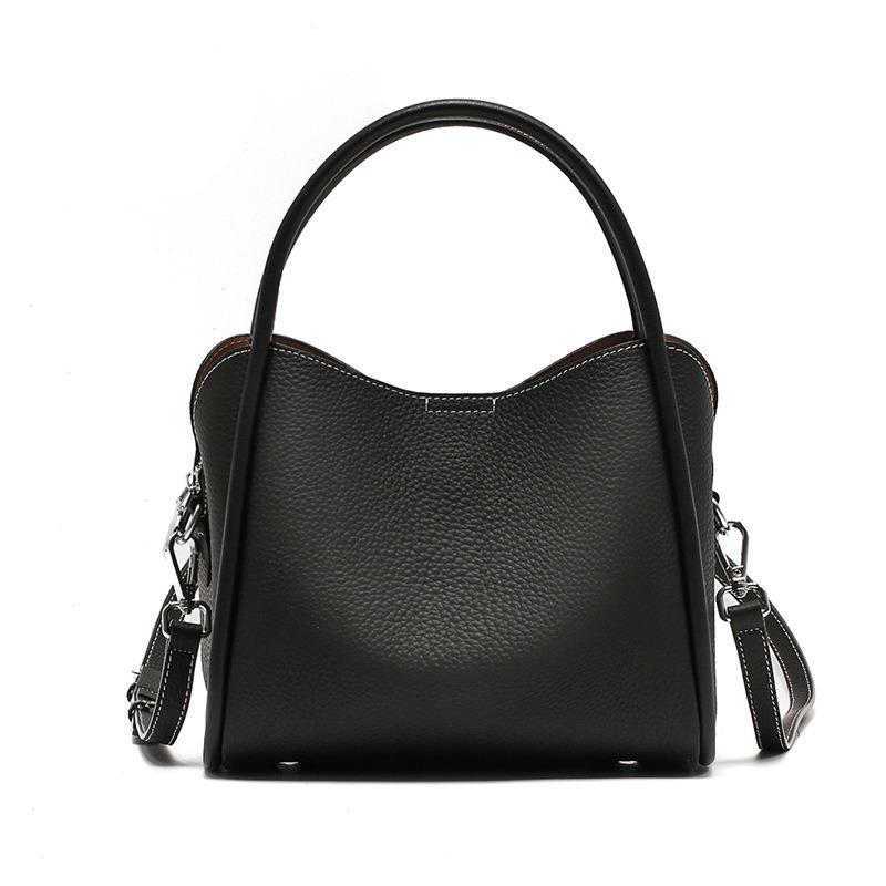 

Сумка-тоут большой вместимости кожаная женская сумка женская новая ретро-сумка через плечо для поездок на работу женская нишевая дизайнерская сумочка чёрный