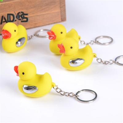 Schockierender Enten-Schlüsselanhänger mit LED-Licht, Schlüsselanhänger für Streiche, lustiges Gadget, neuartiger elektrischer Schlüsselanhänger, tragbares Scherzspielzeug, tolles Geschenk für Freunde und Kollegen