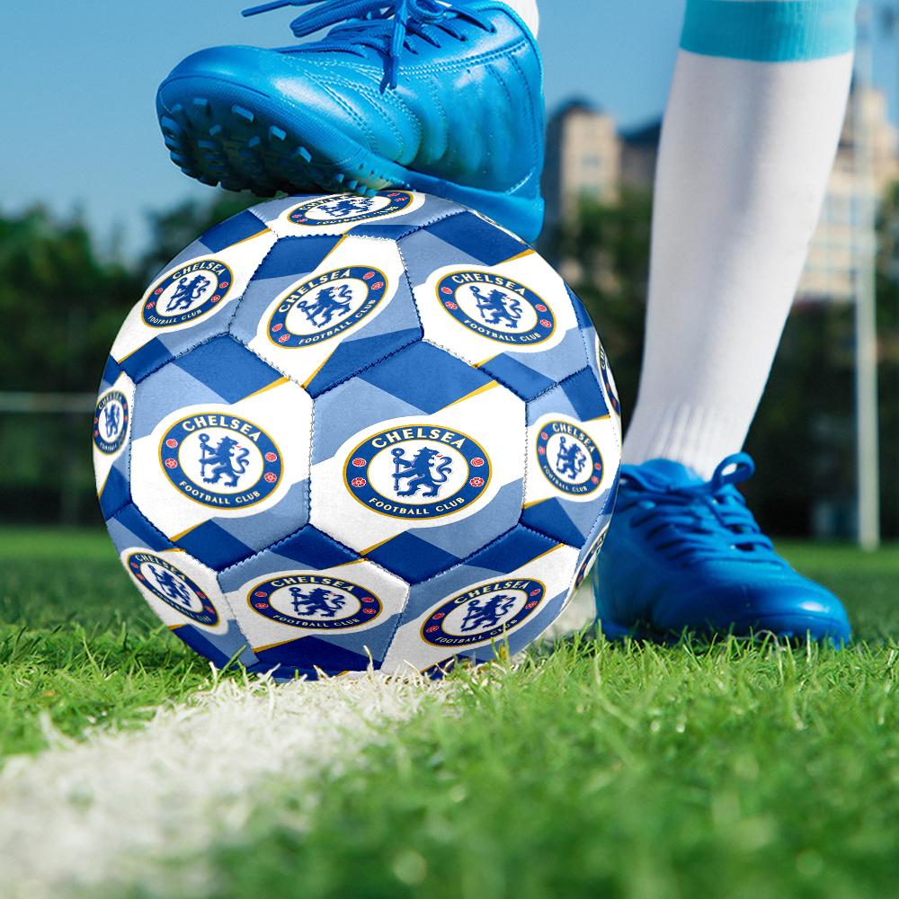 Chelsea Football Club Theme Size 5 Soccer Ball, Suitable for Both Indoor and Outdoor Matches, a Gift Suitable for Everyone.