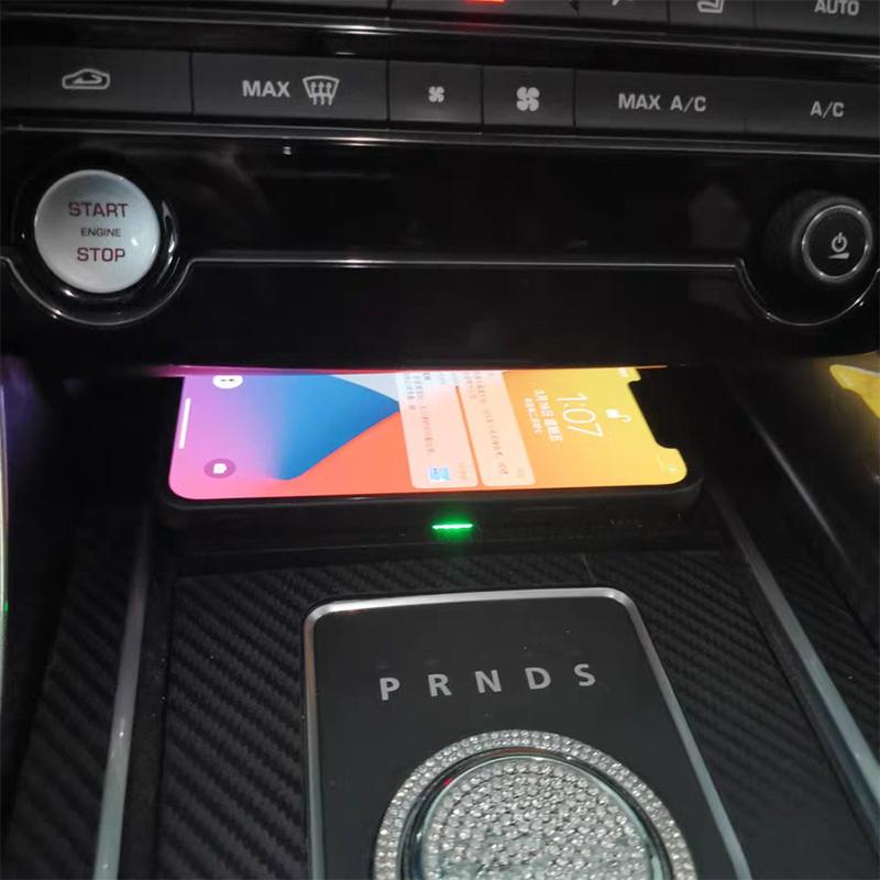 15W Car wireless charger for Jaguar XE XF XFL F-PACE 2016 2017 2018 mobile phone charger charging pad charging holder