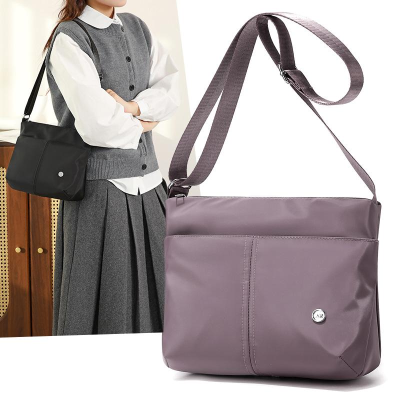 Spring New Casual Fashion Shoulder Bag Lightweight Nylon Bag Trendy Simple Women'S Messenger Bag Women'S Bag