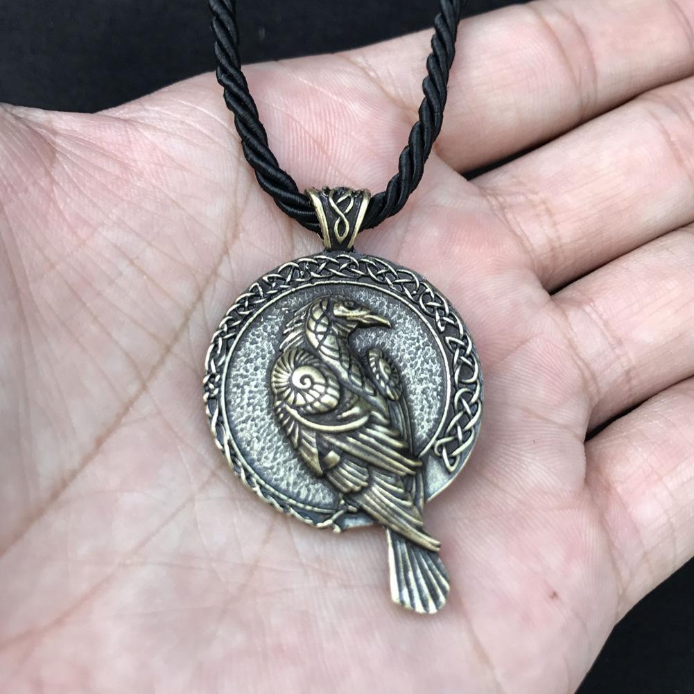 Nordic Charm Necklace Viking Crow Pendant Black Bird Celtic Crow Necklace Men's Popular Ornament