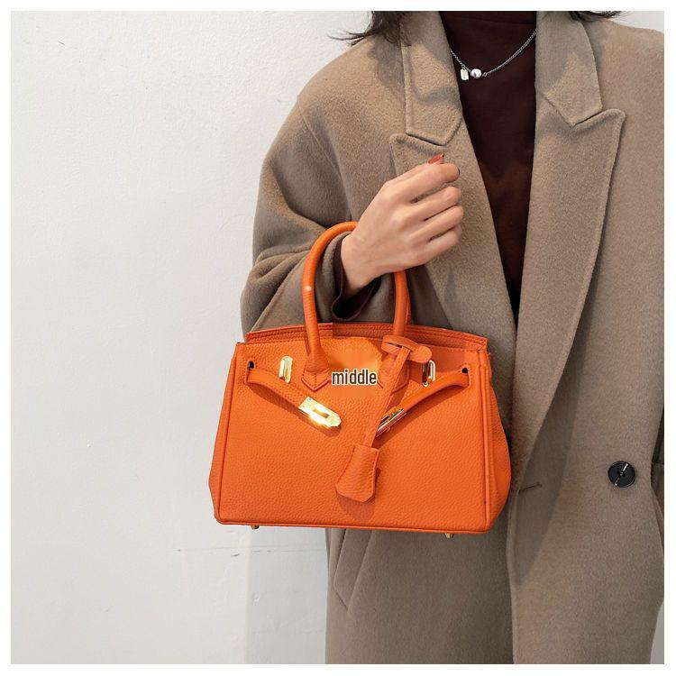 2021 Trendy Korean Style Women's Luxury Textured Crossbody and Shoulder Bag, Versatile Fashion Handbag