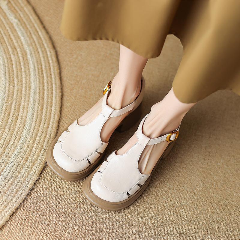 Hollow Thick-soled Bag Head Sandals Women's 2025 Summer New Round Head Middle Heel T-shaped Shoes Versatile Retro Pig Cage Shoes