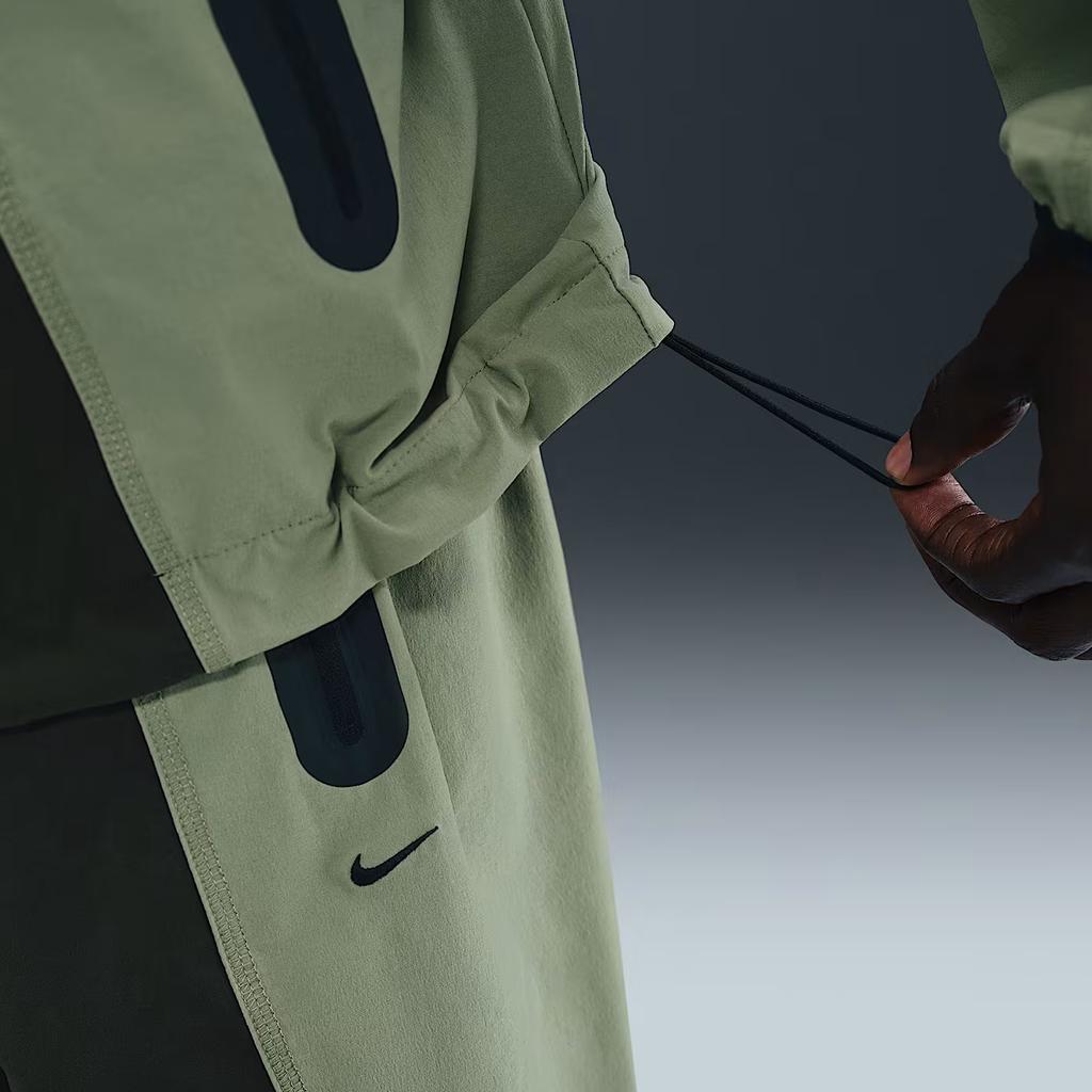 Nike Tech Men's Dri-FIT Woven Color-Block Windrunner Loose Jacket IH8461-355