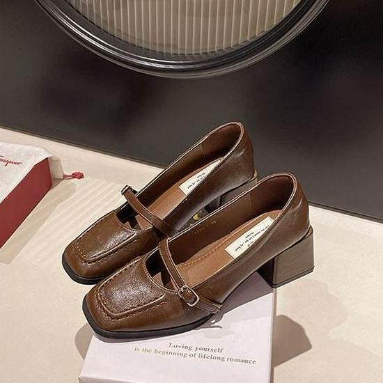 

Женские ретро туфли Мэри Джейн из кожи на массивном каблуке - 2025 Квадратный носок, Низкий вырез, Ремешок, Шикарная обувь для города 35