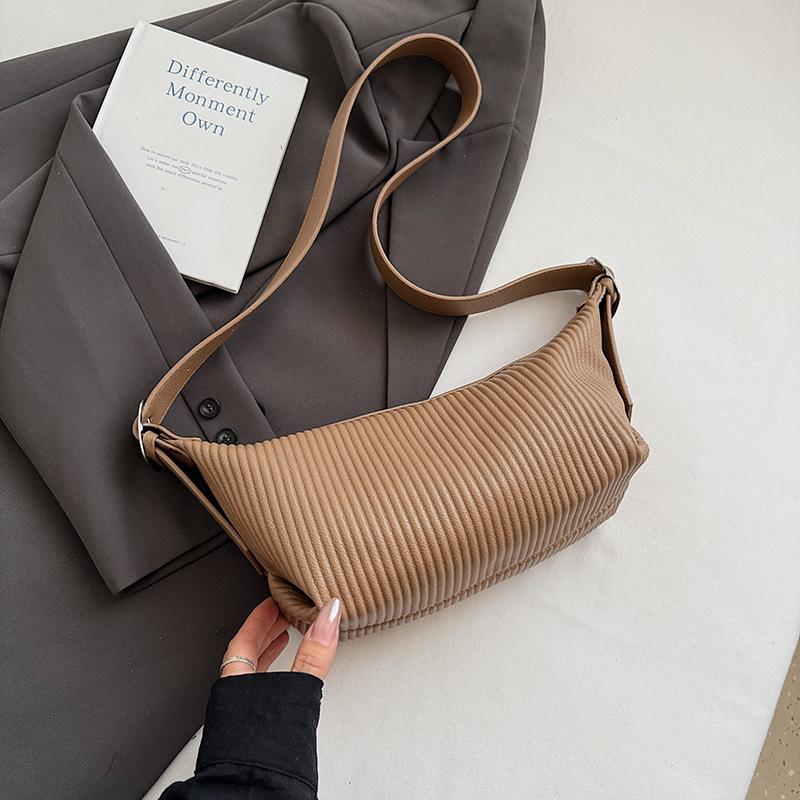 Retro Portable Small Bag Women's New Spring Fashion Small Square Bag High-end Texture Niche Casual Shoulder Bag