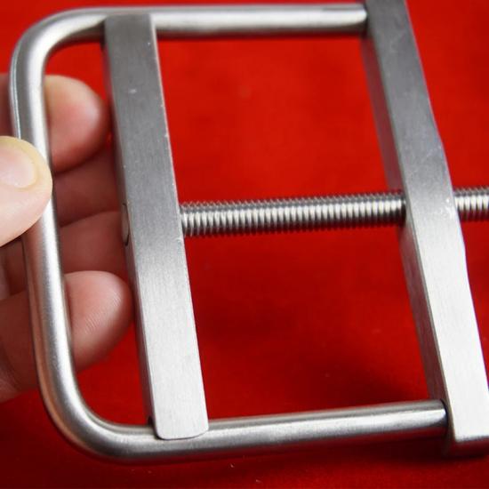 Ball Press Crusher CBT With Threaded Rod,Place Around Testicles Scrotum Crushing Vice Clamp,Sex Toys for Men,BDSM Chastity