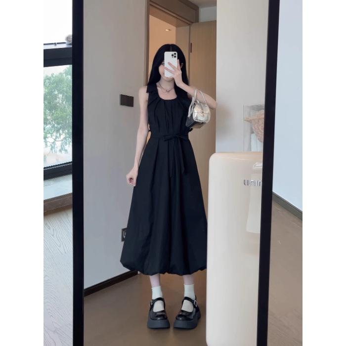 Today's Popular Beautiful Skirt Chic Pleated Bud Long Dress Design Sense Niche Vest Dress Summer