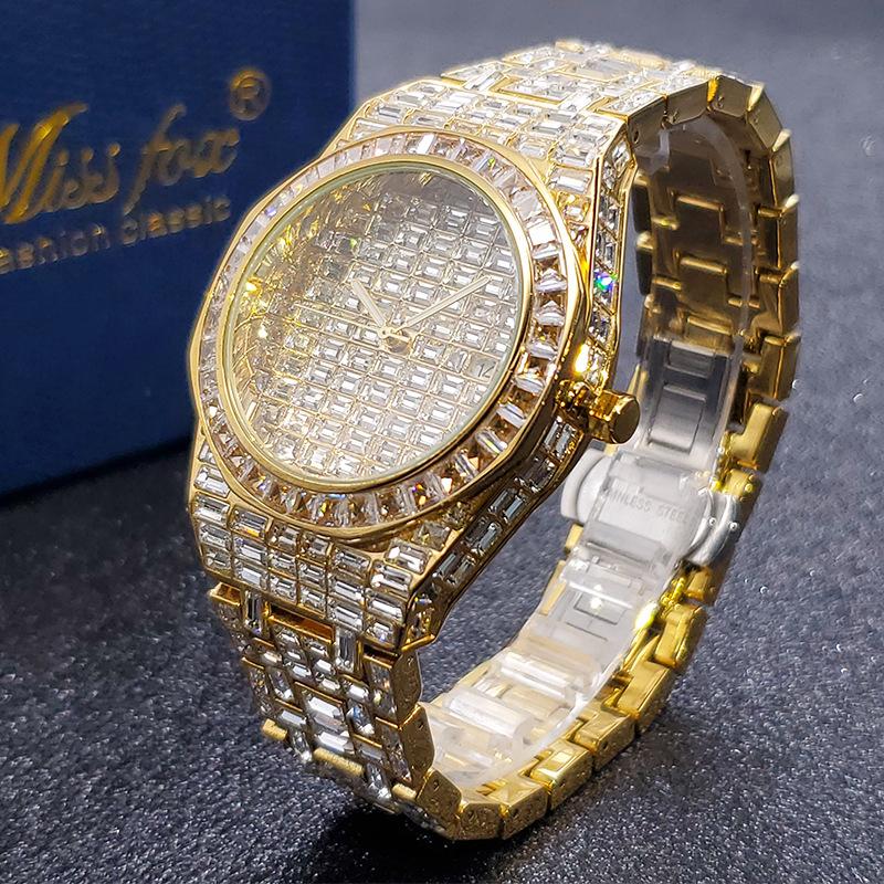 Hip Hop Jewelry Trending Massive Full Iced Out Bling Gold Tone Case Crystal Dial Waterproof Quartz Wristwatch