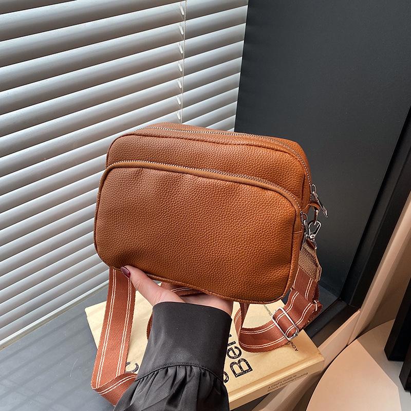 Super Hot Trend Women's Bag Niche Fashion Texture Wide Shoulder Strap Large Capacity Women's Shoulder Crossbody Small Square Bag High Sense