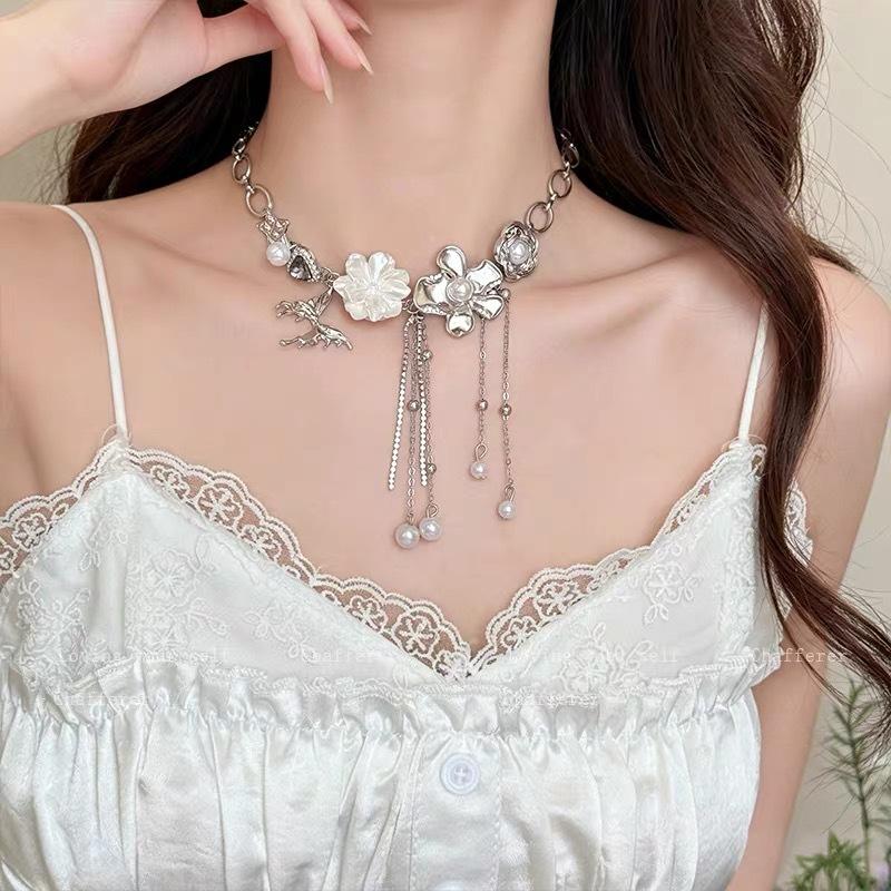 Women Niche Clavicle Chain Trendy Sweet Cool Floral Fringed Choker Personalized Versatile Daily Fashion Neck Accessories