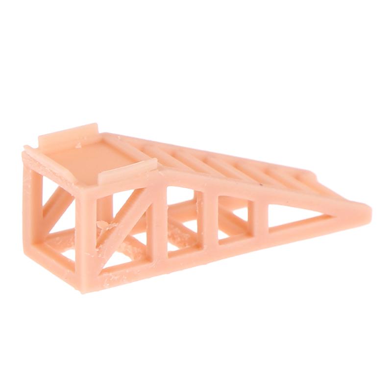 

1/64 Автомобильный ремонтный пандус для замены масла, модель лестницы, неокрашенная смола, инструменты для декора своими руками, имитация реквизита