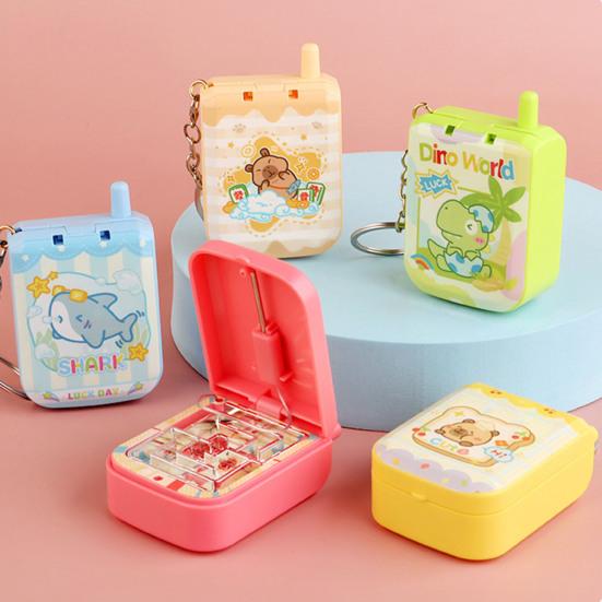 Electric Maze Keychain Toy Sound And Light Interaction Mini Puzzle Game Cute Cartoon Style Portable Decompression Tool Gift for Kids Boys