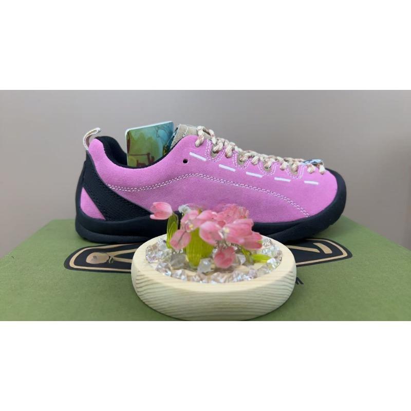 Fashion 2025 High Quality women Hiking Shoes Outdoor Low Ankle Hunting Trekking Sneakers Men Tourism Travel Shoes Outdoor