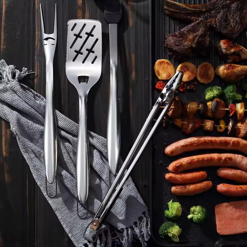 Grillset, robustes Grillzubehör, Grillgeschenke, Werkzeugset, 4-teiliges Grillzubehör mit Spatel, Gabel, Bürste und Grillzange