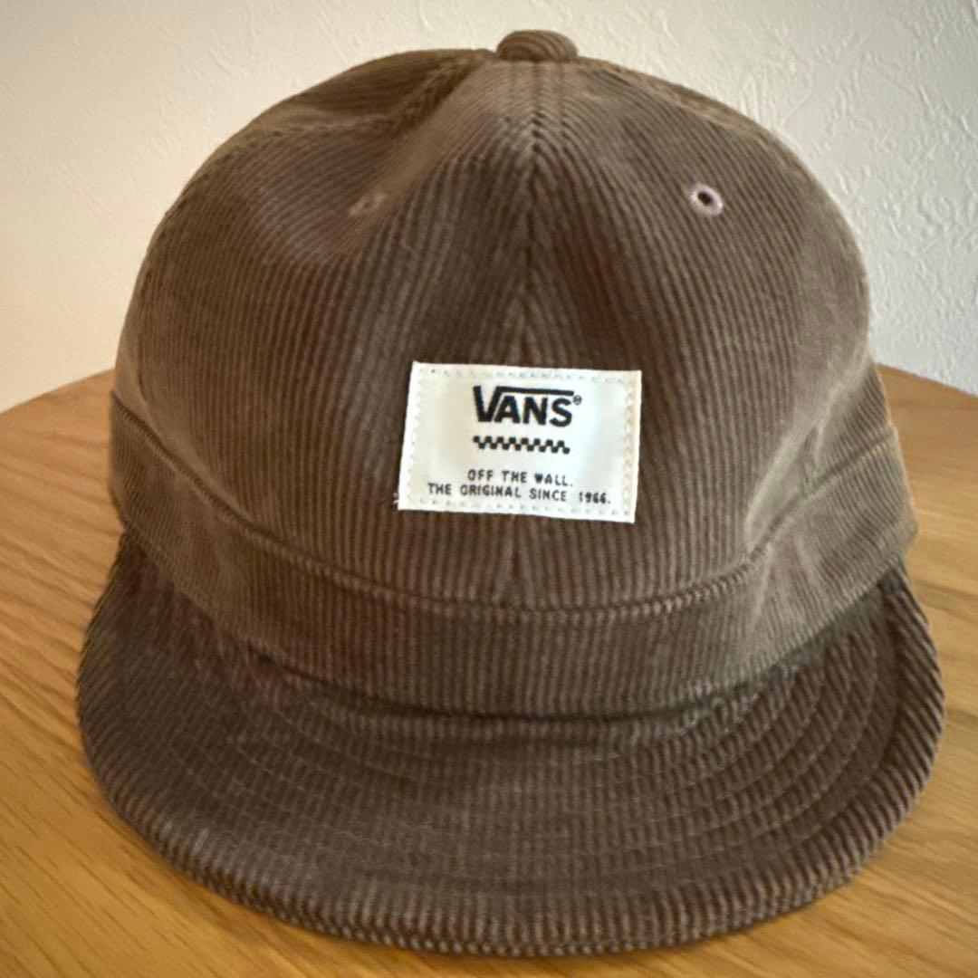 Used VANS corduroy cap brown