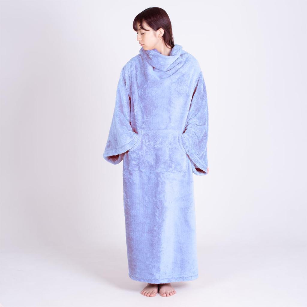 WIGWAM Wearable Blanket, Blue (136cm Wide X 150cm Long), Loungewear, Warm, Unisex, Front Pocket, Button Closure