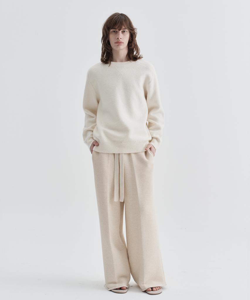 EZIO Plain Round Knit_Ivory