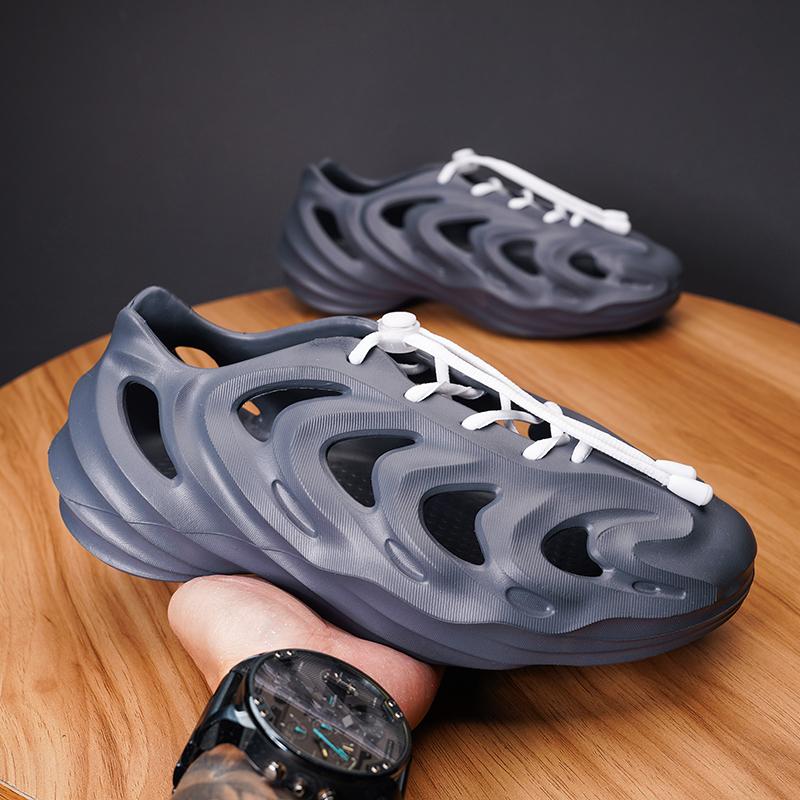 Fashion Summer Men Sandals Ultra Soft EVA Clogs Mens Breathable Garden Shoes Wading Beach Shoes Comfortable Slippers Sneakers