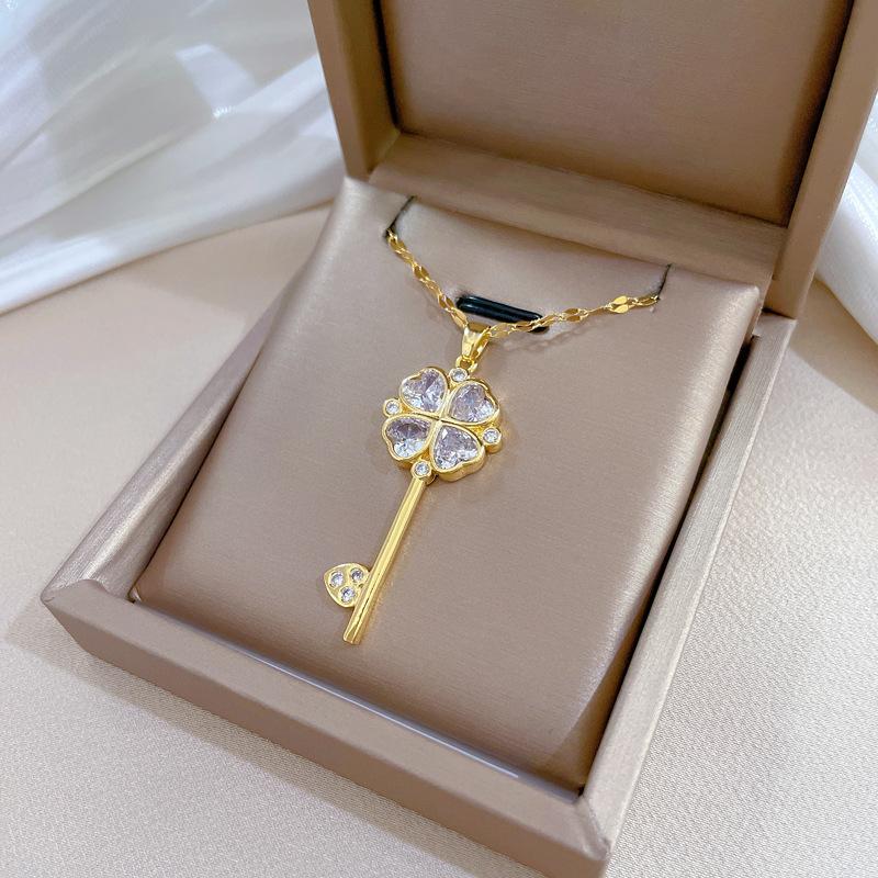 Flower Key Light Luxury Temperament Gorgeous Full Diamond Necklace Female Versatile Collarbone Chain Titanium Steel Chain