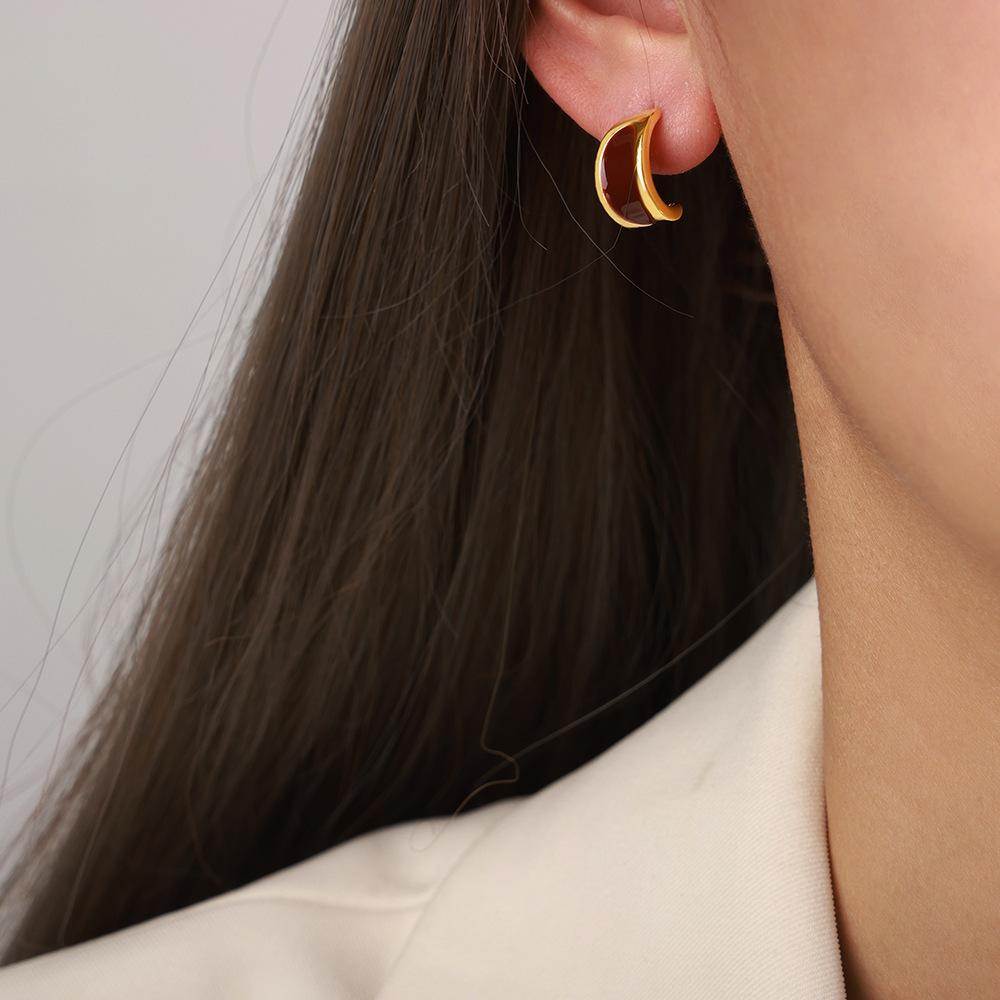 Retro Niche Light Luxury Earrings Temperament High-End Design Earrings Crescent-Shaped Size Copper Plated 18K Real Gold Stud Earrings