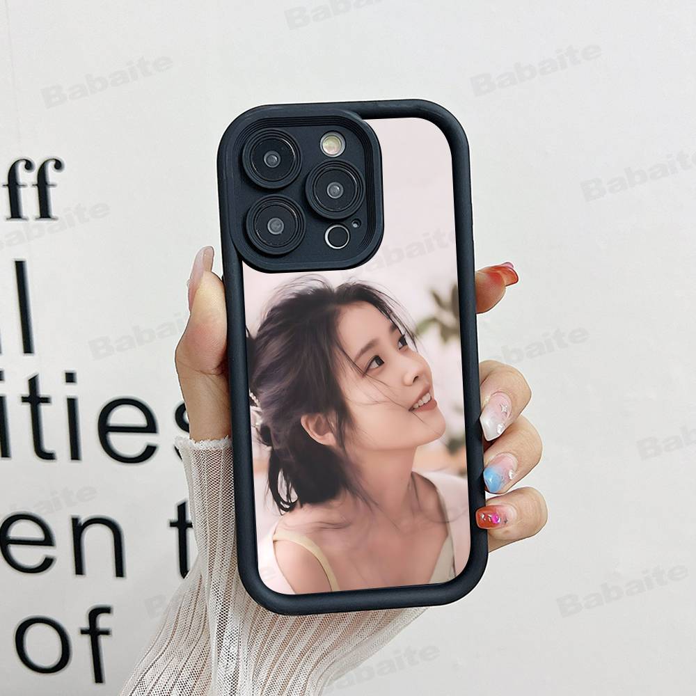 Korean L-Lee Ji Eunes Female Singer For IPhone 17 Pro Max 16 15 14 13 12 11 Plus Black Soft Phone Cover