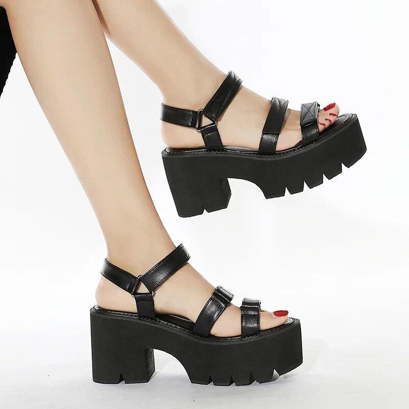 2024 Winter 8cm Heels New Summer Holiday Trend The Bottom Of The Sponge Cake And The Sandals LHX