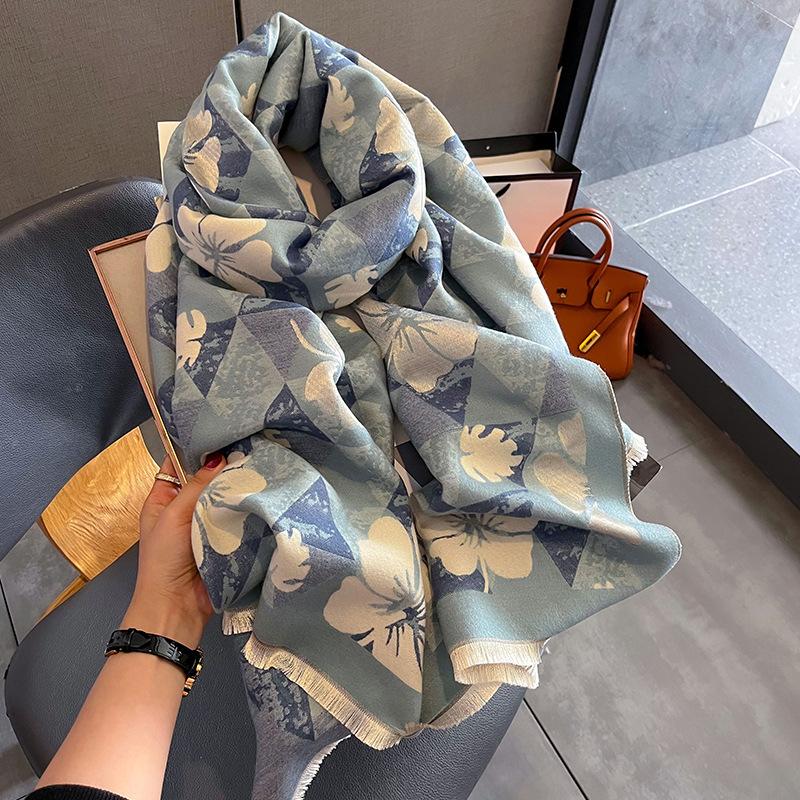 New Retro Fashion Imitation Cashmere Scarf For Women In Winter, Thickened And Warm Neck, Dual Purpose Shawl Exterior