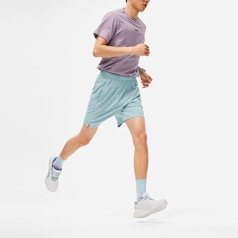 Li Ning Running Series Logo Print Quick-Dry Cool Sports Shorts Men Shorts Fish-Eye-Blue AKSU339-5