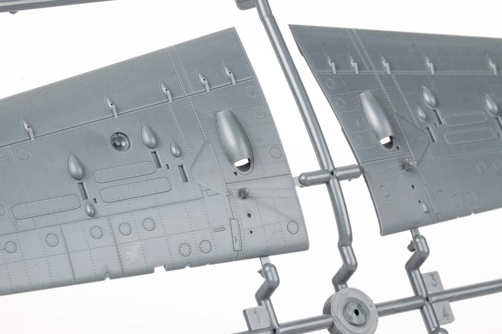 Eduard 1/48 Profipack US Navy F4F-4 Wildcat Early Model Plastic Model Kit EDU82202