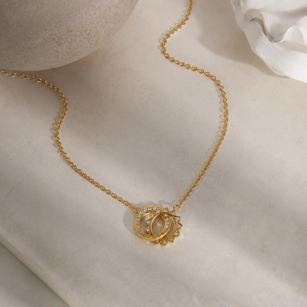 Sun Double Ring Titanium Steel Necklace with Rhinestones, Light Luxury Niche Collarbone Chain, Non-Fading Accessory for Women, European and American