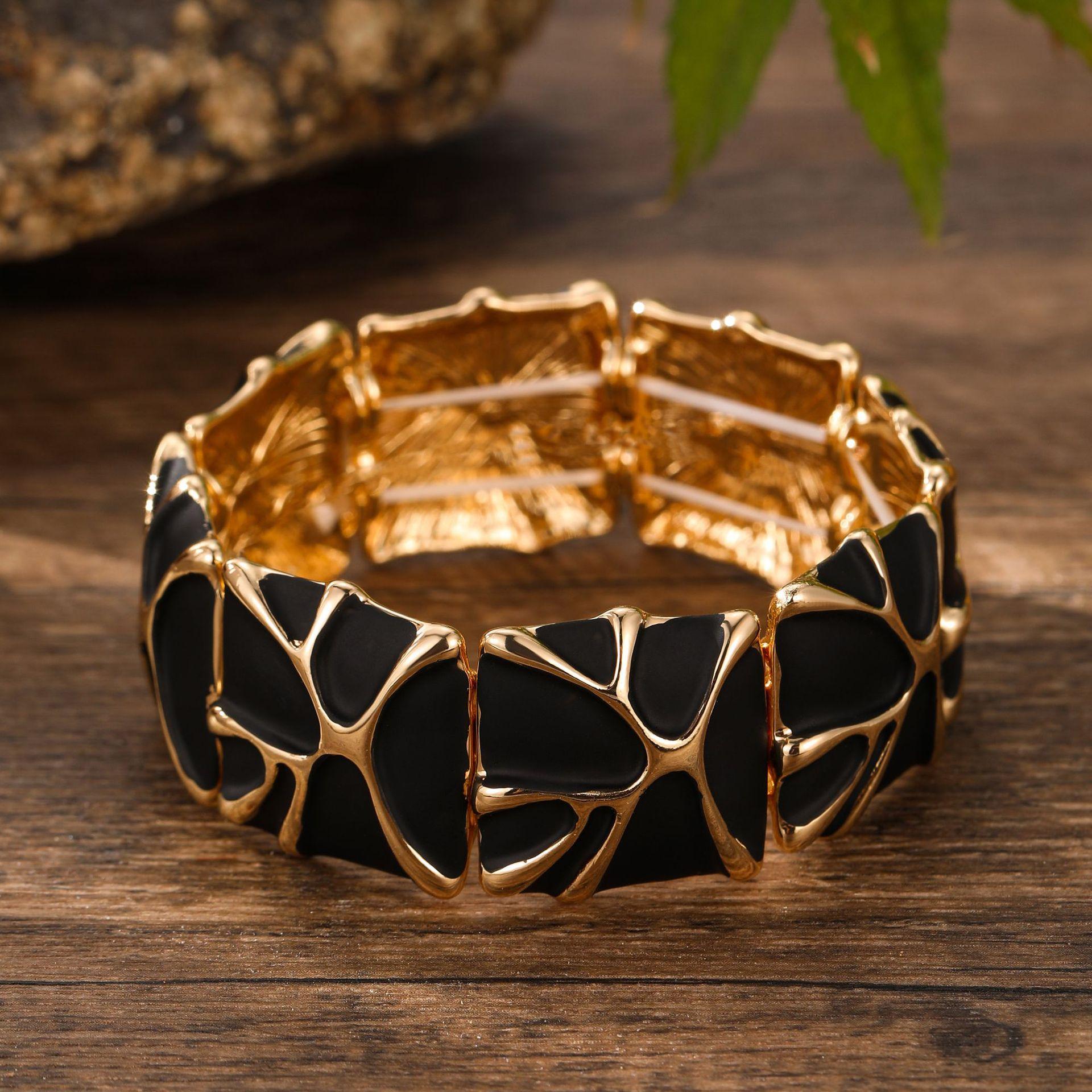 Enamel square geometric line elastic bracelet for women, simple and high-end zinc alloy bracelet
