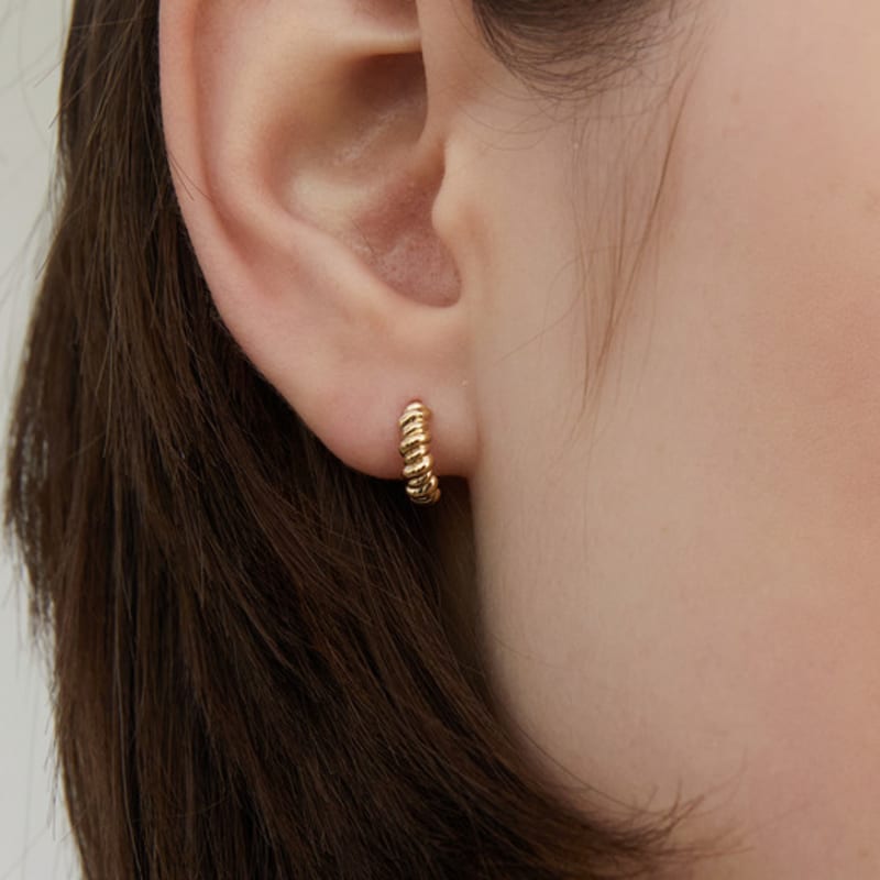 LUNNE 14k Twisted Rope One-Touch Ring Earrings (14k Gold) #LFE27