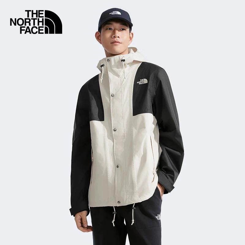 The North Face Men's 8ESQ Waterproof Breathable Jacket