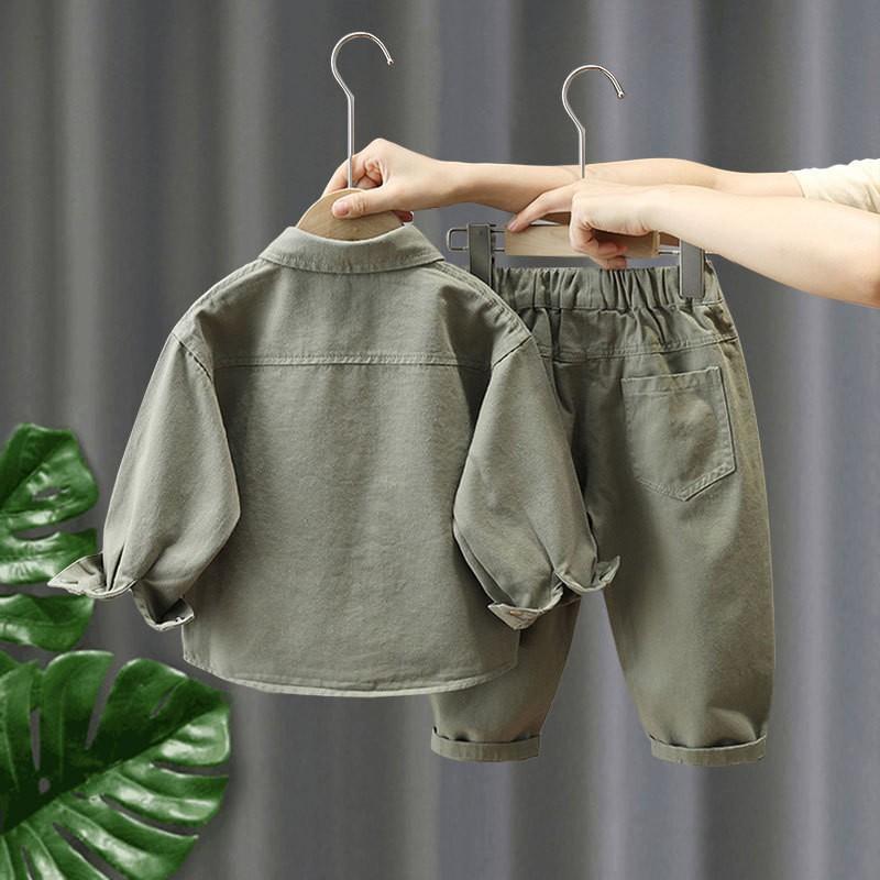 Chłopięcy Wiosenno-Jesienny Stylowy Jednokolorowy Zestaw Roboczy Mały do Średniego Rozmiaru Dziecięcego Koszula z Długim Rękawem Zapinana na Jeden Guzik + Spodnie Zestaw Dwuczęściowy
