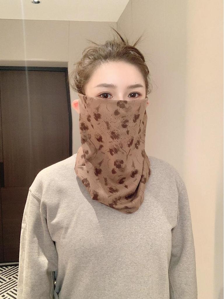 Cycling Windproof Balaclava: Ear-Hanging Breathable Design for Face and Neck Protection in Winter