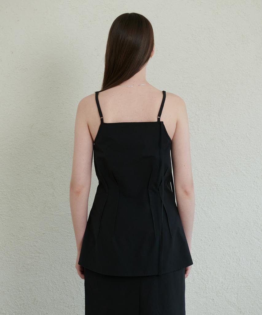 Eonmyuteu Out Seam Detail Camisole Blouse(Black)