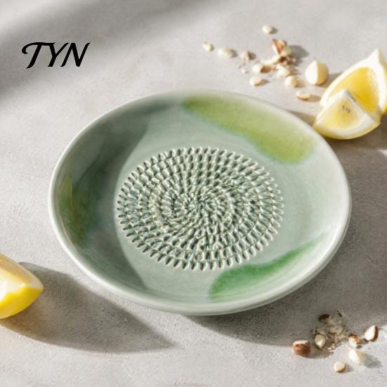 Piatto Piano Piccolo Piatto Grattugia Aglio in Ceramica, Strumento Manuale da Cucina per Grattugiare Zenzero Spezie, Schiacciapatate Cipolla Antiaderente Grattugia Frutta Verdura,